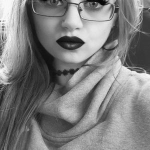 Meet your Posher, Kara